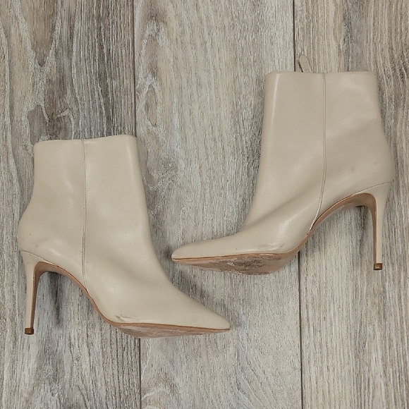 SCHUTZ Shoes - Schutz Size 6 Cream Ankle Boots With Stiletto Heel